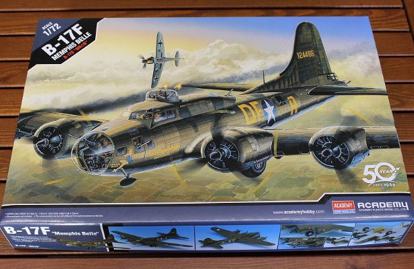 B-17F Memphis Belle (Academy 1:72) 