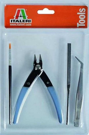 Tools Set 50830 - sada nářadí Italeri