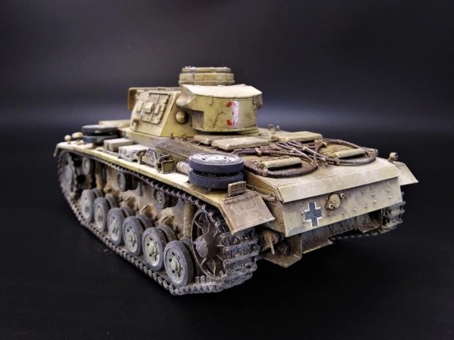 German Panzer III Ausf.J North Africa (Academy 1:35)