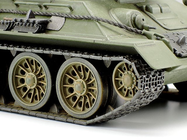 Tank T-34/85 (Tamiya 1:48)