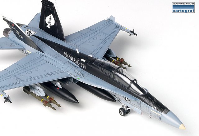 F/A-18D Hornet US Marine Corps (Academy 1:72)