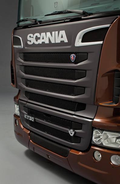 SCANIA R BLACK AMBER (Italeri 1:24)