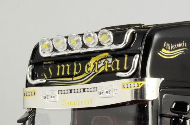 SCANIA R V8 TOPLINE " IMPERIAL" (Italeri 1:24)