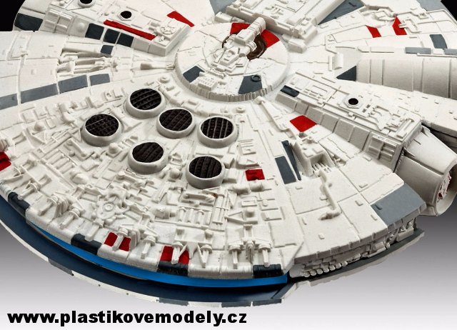 ModelSet StarWars Millennium Falcon (Revell 1:241)