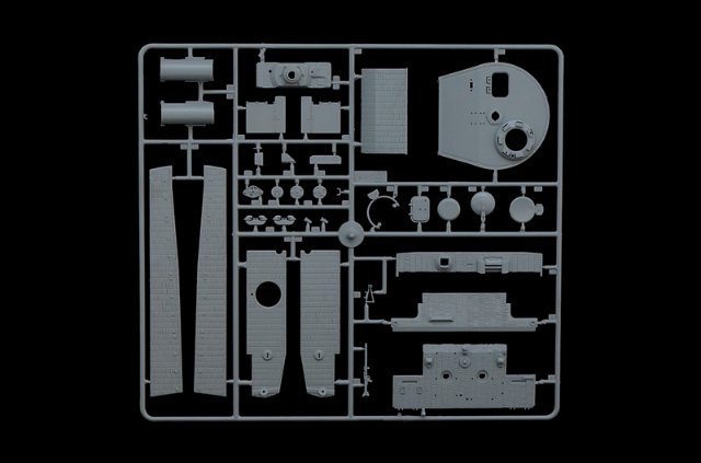 Tank Pz.Kpfw.VI TIGER I Ausf.E mid production (Italeri 1:35)