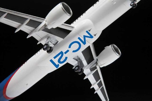 Civil Airliner MC-21-300 (Zvezda 1:144)