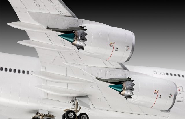 Boeing 747-8 Lufthansa New Livery (Revell 1:144)