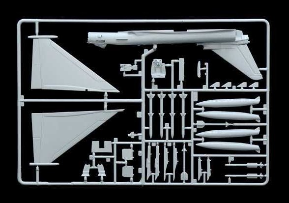 Eurofighter Typhoon EF-2000 In R.A.F. Service (Italeri 1:72)