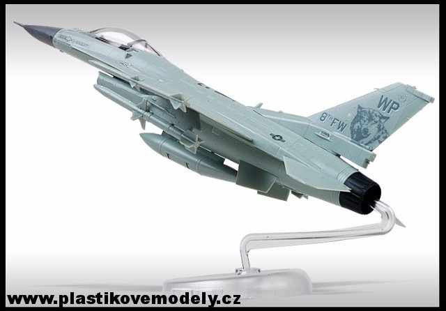 USAF F-16C Multirole Fighter MCP (Academy 1:72)
