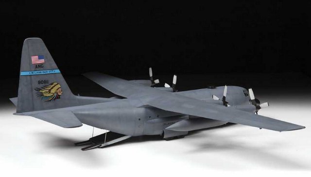Lockheed C-130 H Hercules (Zvezda 1:72)