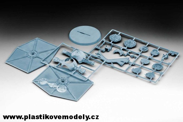 03605 -Star Wars TIE Fighter (Revell 1:110)