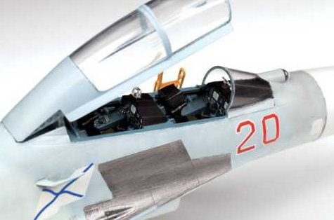 Sukhoi SU-27 UB Flanker-C (Zvezda 1:72)