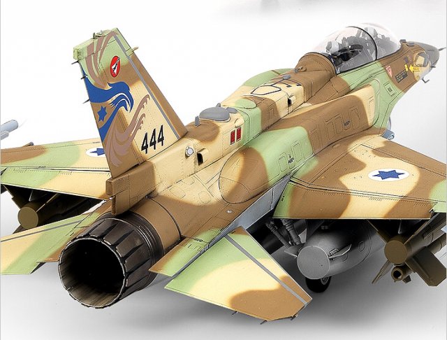 F-16I SUFA (Acadeny 1:32)