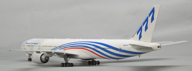 Letadlo Boeing 777-300ER (Zvezda 1:144)