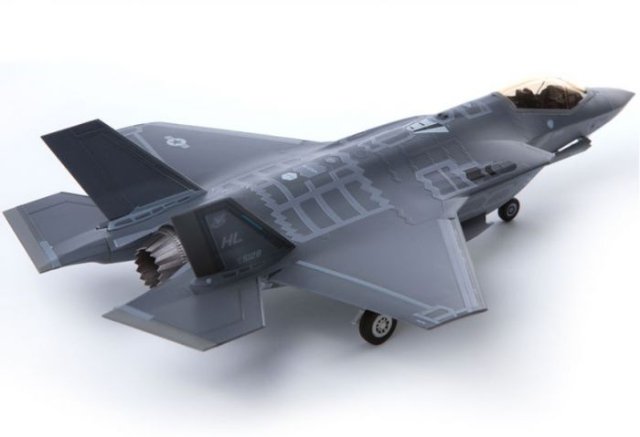 F-35A Seven Nation Air Force MCP (Academy 1:72)