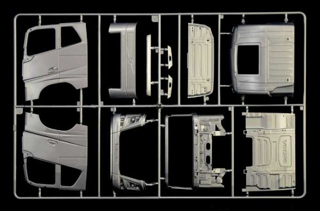 Truck VOLVO FH4 GLOBETROTTER XL (Italeri 1:24)