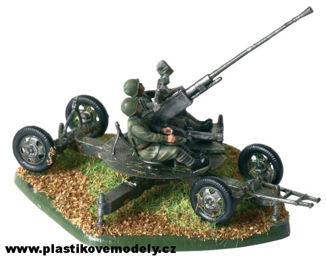 Soviet Anti-Aircraft Gun 61-K with Crew (Zvezda 1:72)