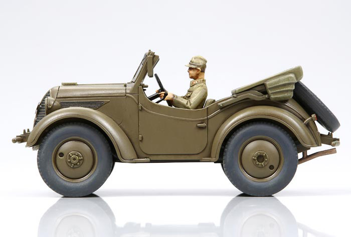 Kurogane (Japanese 4x4 Light Vehicle Type 95) (Tamiya 1:48)