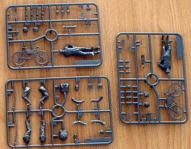 German Soldier w/Bicycles (Tamiya 1:35)