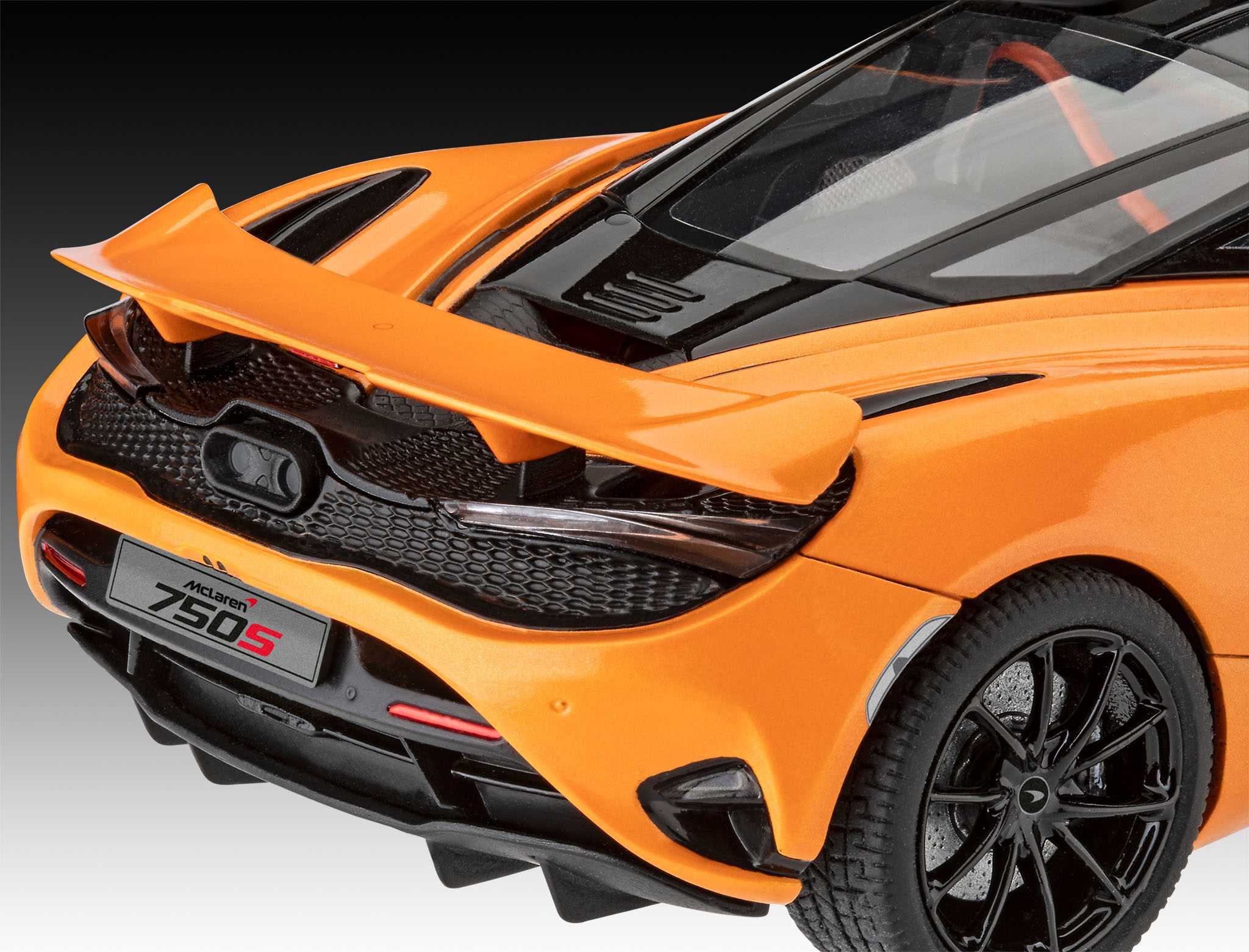 McLaren 750S (Revell 1:24)
