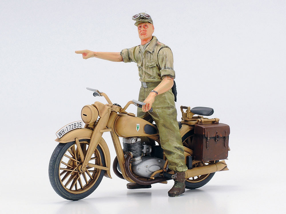 Pz.IV.F & Motorcycle N.Africa (Tamiya 1:35)