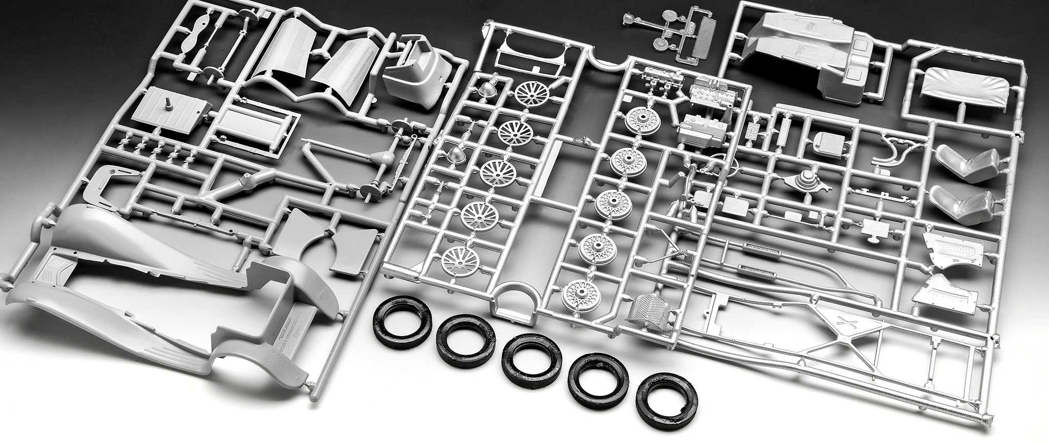 Starter Kit - Jaguar SS 100 (1:32)