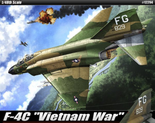 F-4C USAF (Vietnamese War)(Academy 1:48) 